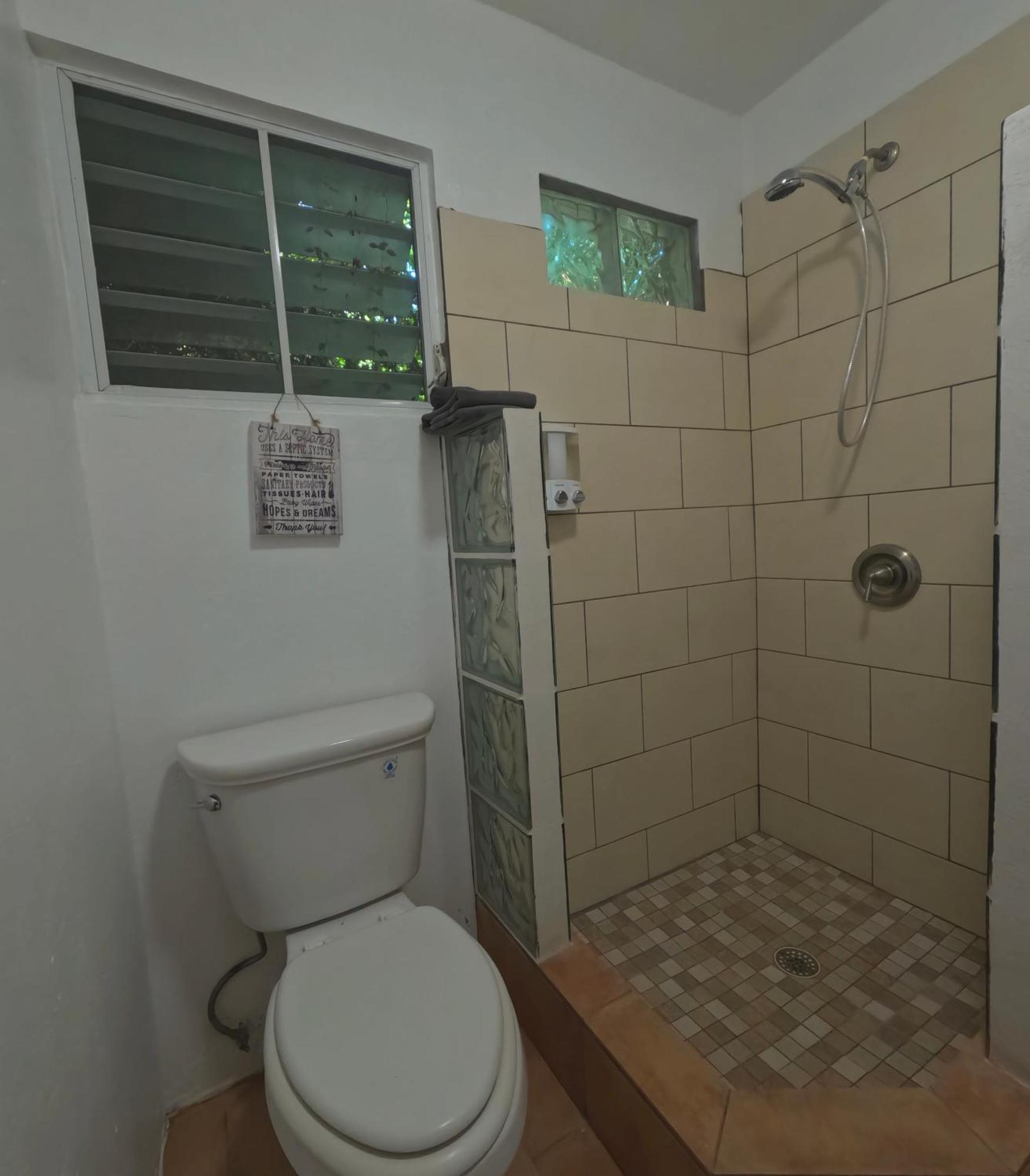 Isla Hermosa Guesthouse Vieques Esterno foto
